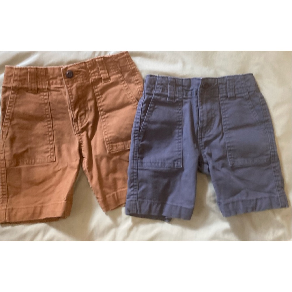 (2) pair of boys carhartt look alike shorts size5